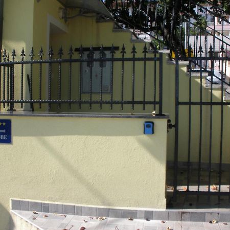 Veronica Rooms, אופטיה מראה חיצוני תמונה
