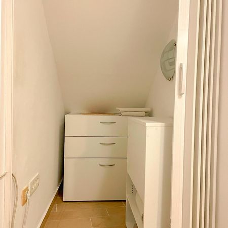 Veronica Rooms, אופטיה מראה חיצוני תמונה