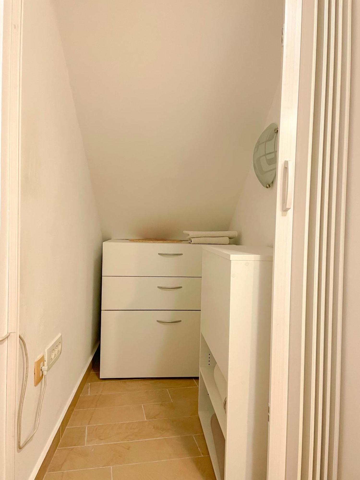 Veronica Rooms, אופטיה מראה חיצוני תמונה